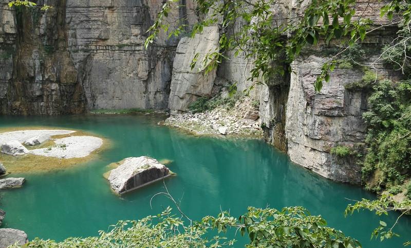 黑龙江古墓出土“胖脸王妃”，金丝布包脸，尸检结果令人不寒而栗