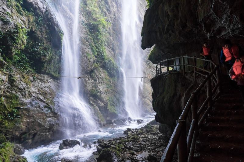 小红帽的冒险之旅