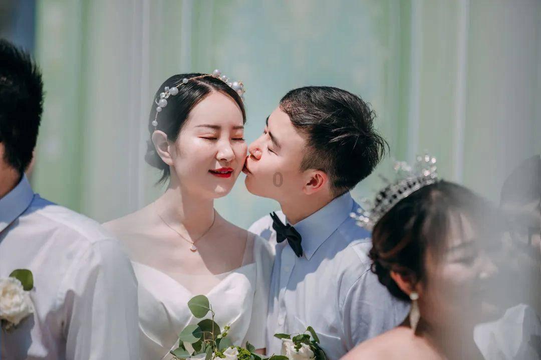 夫妻因钱争吵不休，陷入冷战该怎么办？