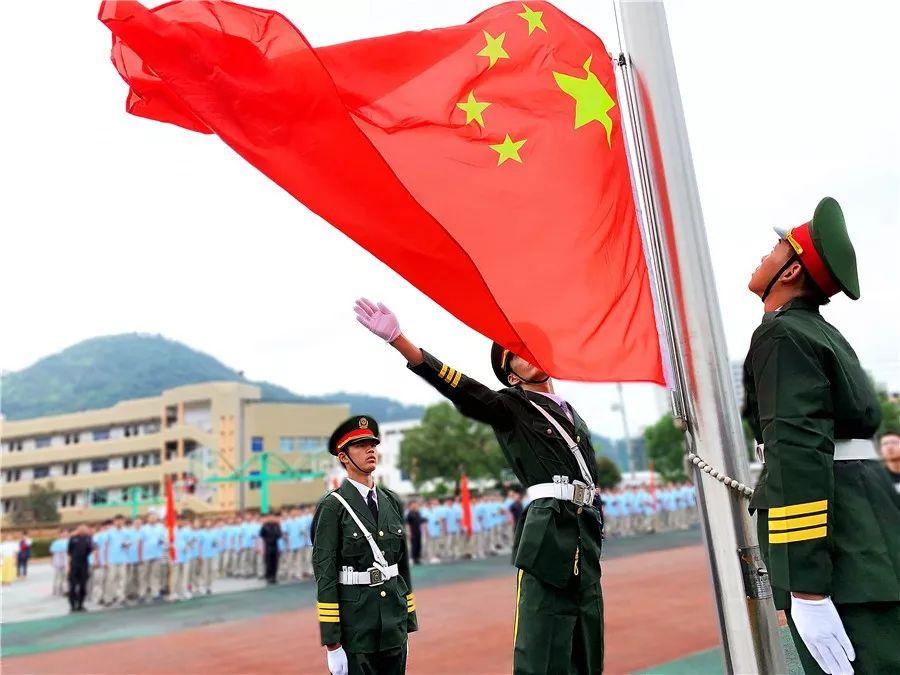 如何评价杨颖在电影《寻龙诀》中的造型？