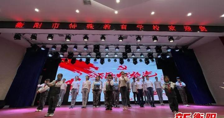 可爱小小警察