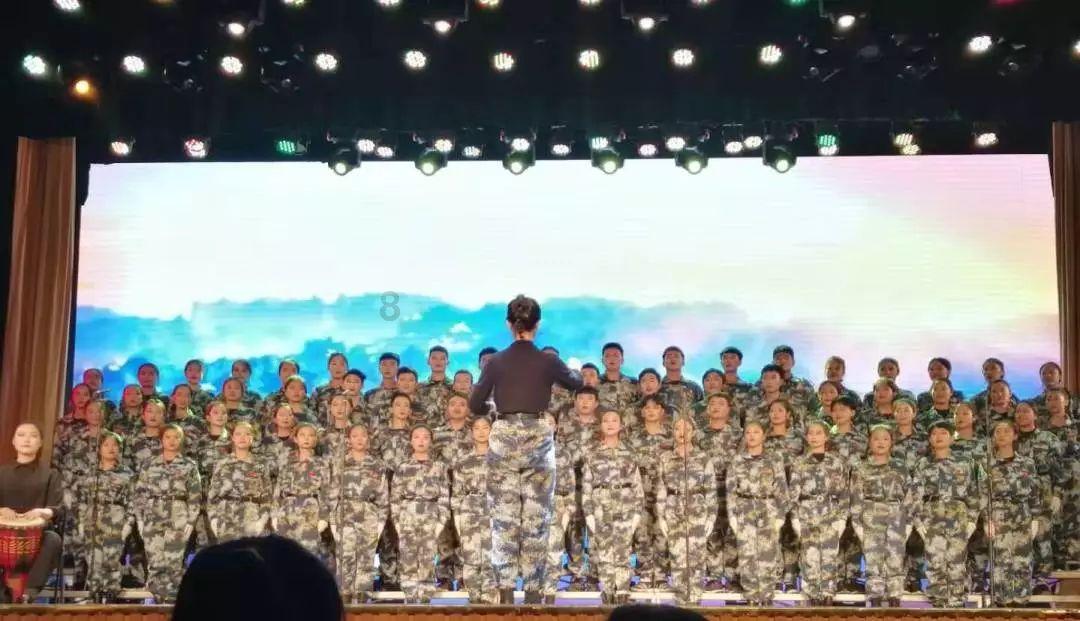 陇西县人大代表分团审议《政府工作报告》《县人大常委会工作报告》及“法检”两院工作报告