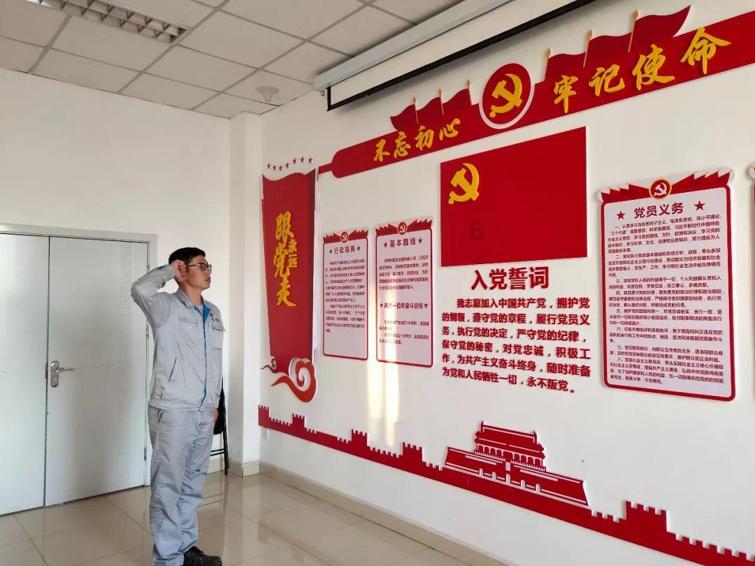 全省党管武装工作会议召开