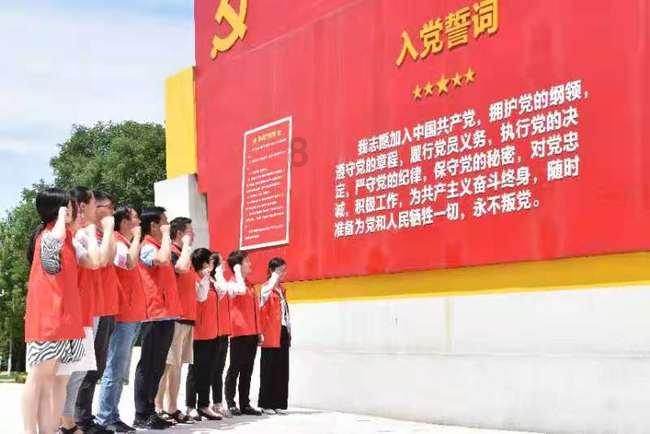 他13岁时爱上妻子,为娶她杀了她全家,王朝却因她变得更强大