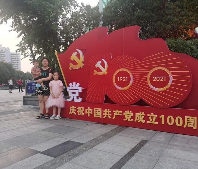 深蹲是“王牌”动作,每天晚上坚持深蹲,身体或许会出现3个变化