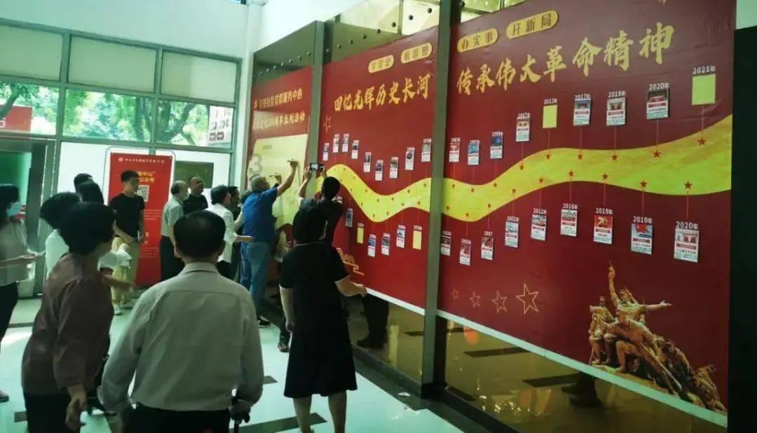 英雄联盟 兰博 和凯南哪个打团更厉害一些游戏画面