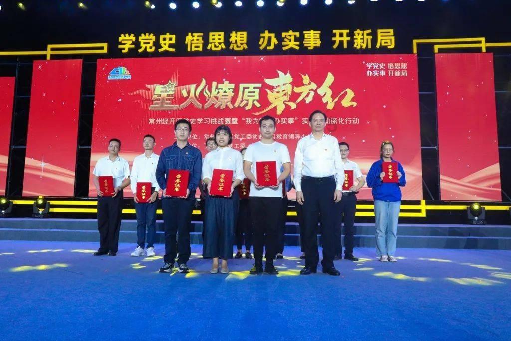 嫂子在你妹妹面前说她长得不漂亮你是姐姐帮助她游戏画面