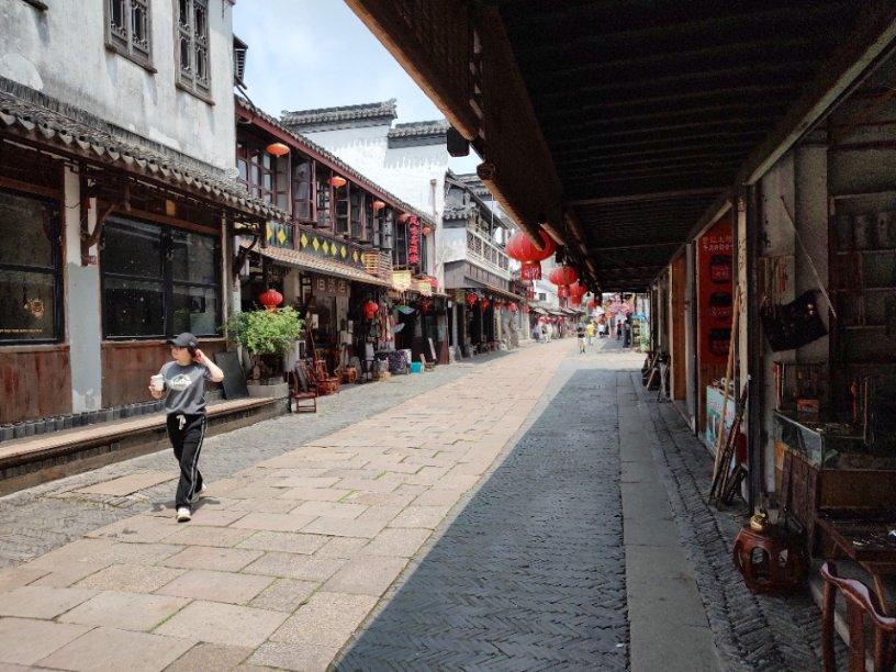 汽车停放几天电瓶就没电是什么原因？游戏画面