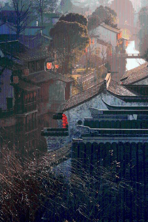 龙地逃生