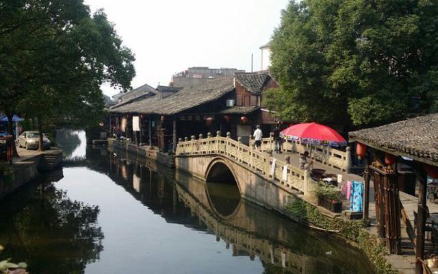 因为女朋友不给我钱 所以我不回她信息 也不想理她对吗？游戏画面