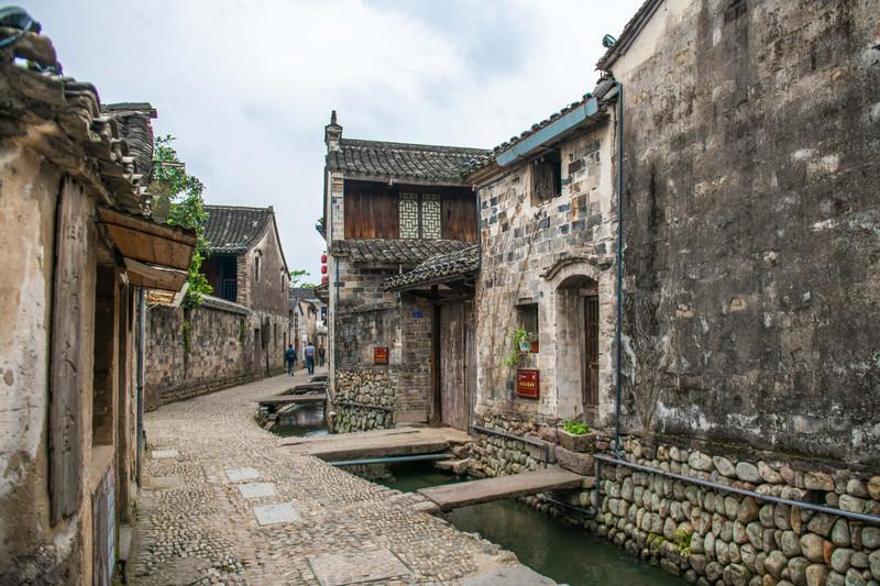 王阳明龙场路上诗第9首:不徐不疾,勿助勿忘,终能有所成!