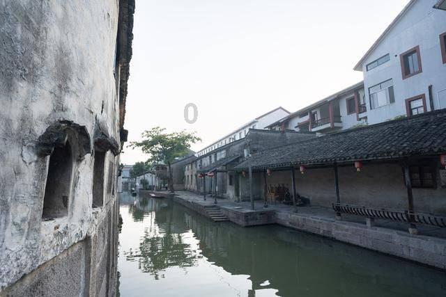 武警出营区跑操违法吗游戏画面