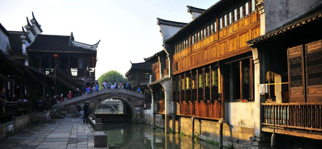 李心婷闪耀夺目 艺术无限,获奖《年度亚洲最佳青年艺术家》