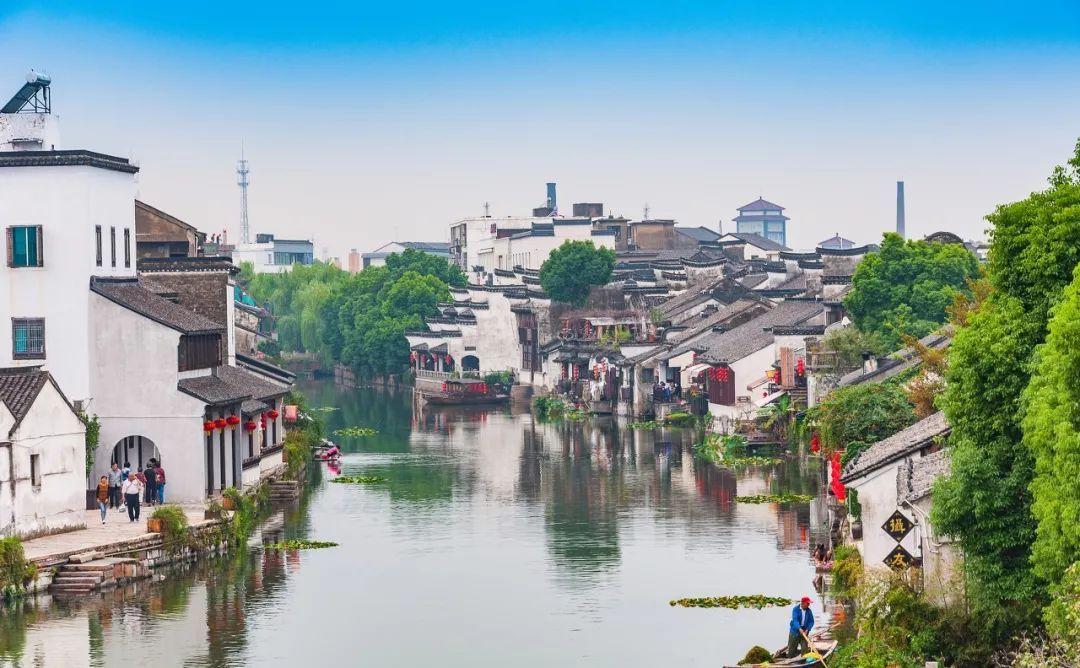空中抛枪