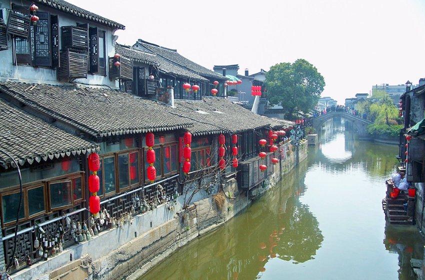 马卡报:F1正考虑与MotoGP在同周末同场地比赛