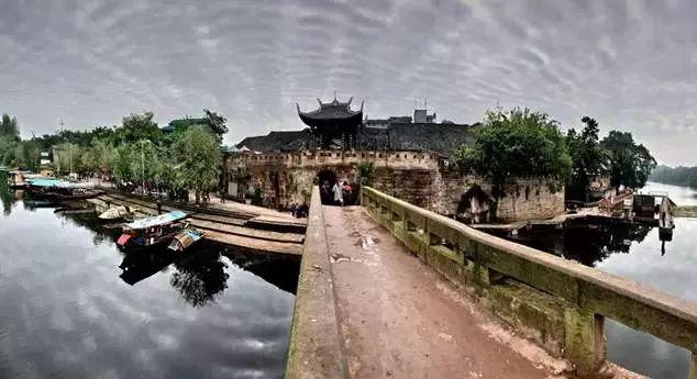 独眼方块的冒险
