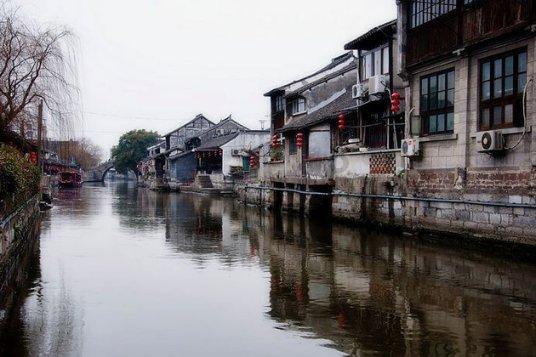 大叔钓鱼